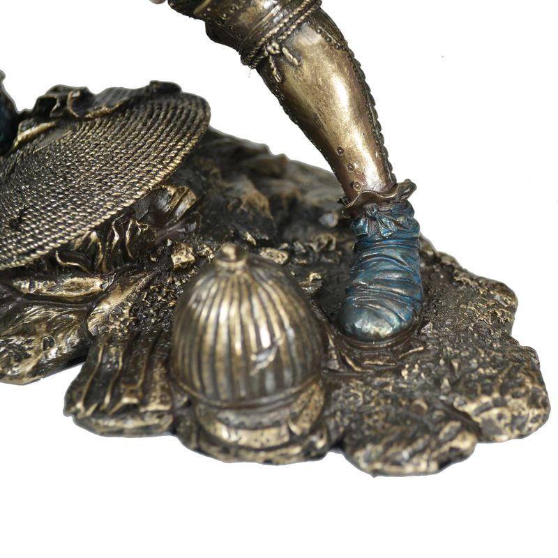Samurai-Decorativo-com-Lanca-em-Resina-24-Cm