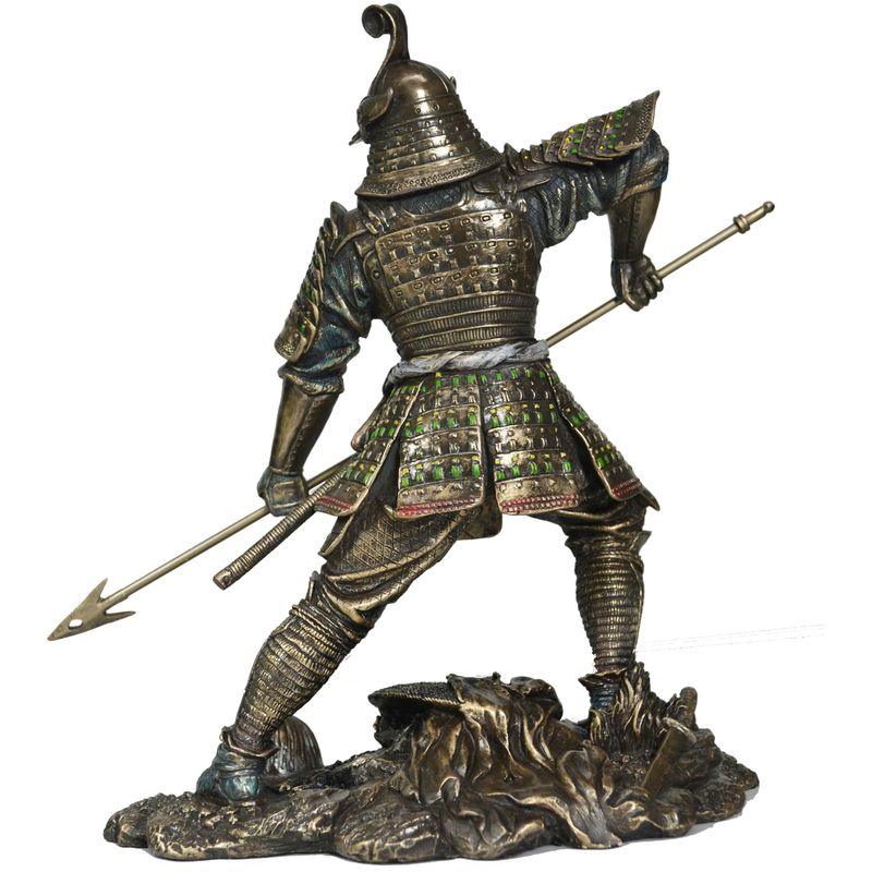 Samurai-Decorativo-com-Lanca-em-Resina-24-Cm